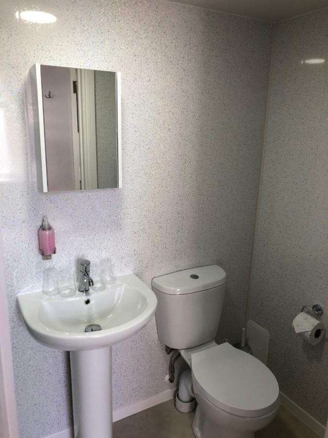 קארדיף Wisestay מראה חיצוני תמונה